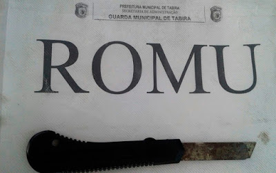 O imputado foi localizado e detido ainda com a arma usada contra a esposa e sogra – Foto: Reprodução